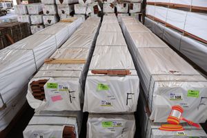Pack Of Jarrah Skip Dressed, Feature, 100mm X 25mm, 1.023m3, Random Lengths, 409lm, (Transport Size L5.700 X W480mm X H470mm X 800/900kg Approx ) (Pack# 320030176)