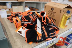 132 · BUNDLE OF BOLLWERK GLOVES, SIZE: 2XL