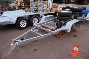 1 X Single Axle Galvanised Trailer Kit With 1200mm Draw Bar. Fully Welded Frame. Includes Springs, Axle, 2 X Wheels With Rims, Tow Hitch, Led Lights. Deck Approx 1250 X 2100mm (No Floor). Unused
