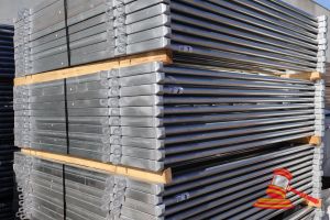 10 X 2.1m X 1.8m Portable Cattle Panels, Poss Unused Bag Bolts Etc Attached.