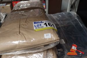 20pcs BUNDLE OF PANTS AND JEANS SIZE: 8