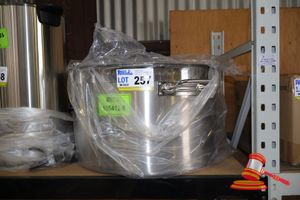 257 · S/S STOCKPOT W/COVER 50LT
