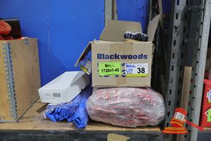 38 · ASSORTED RUBBER GLOVES AND PROTECTION GLOVES, OF VARIOUS SIZES, WRAPPED