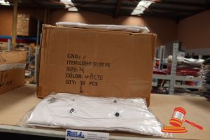 Approx 20x White Long Sleeve Chefs Jackets, Size: M