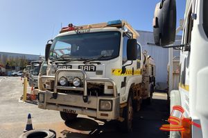 2008 Isuzu FH FTS Fire Truck White, 4 x 4, Auto, Diesel Reg #: Unlicensed ODO: 37,060 Kms Showing on Clock Eng #: 6HK1475509 VIN: JALFTS34L87000207 Features: Power Steering, Bullbar, Spotlights, ROPs, Top Mounted Extendable Ladder, Hose Reel, Aqua Foam FP135 System, Spare Tyre, Top Mounted Water Cannon, Emergency Lighting. (*No Key, WP# 4910*) Condition: **Wheel & Tyre Guards Damaged, RHF Cover Panel & RHF Door Damaged, Door Handle Damaged, Out Of Service Tag States - Brakes Caged, Front Grille 
