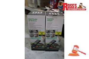2x Vegetable Choppers