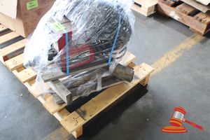 41 · LINCON LN-7 WIRE FEEDER WITH HAND PIECE AND CABLES, S/N219AB8030AB288M APPROX DIMENSIONS W240mm x L460mm x T270mm