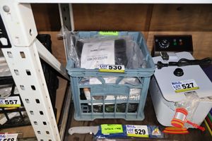 530 · ASSORTED CHEF CLOTHING ITEMS