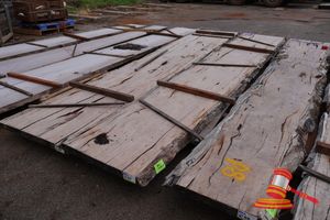 57 · LIVE EDGE MARRI SLAB, 5.0 x 780/920 x 60