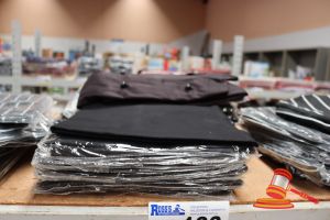 BUNDLE OF APRONS
