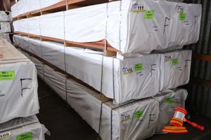 Pack Of Jarrah Skip Dressed, Feature, 086mm X 019mm, 1.020m3, Random Lengths, 408lm, (Transport Size L5.700 X W470mm X H470mm X 800/900kg Approx) (Pack# 320029999)