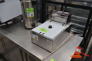 22 · BENCHTOP FRYER SINGLE PAN (UNUSED)