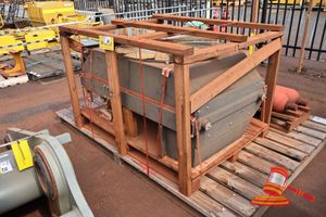 26 · EPIROC, RADIATOR UNIT, PN 3222324237, SN 50059150 (MOUNTED ON TIMBER FRAME, UNTESTED). OLS7356535 #UNKNOWN (S44#7356535, DR#1800)