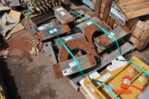 6 X Komatsu Hm400-2 Equaliser Bar Mounting Brackets P/N: 56b - 83-26141