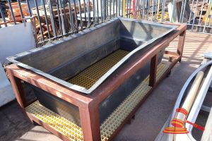 1 X Rubber Containment Tank, 2 Tier With Fiberglass Grating, Approx 2m X 900mm X 850mm (On Rusted Steel Frame / Some Marks)