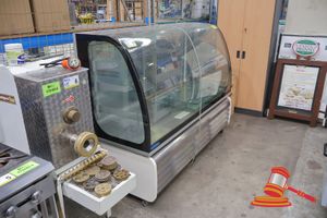 7 · 1 X TECFRIGO REFRIGERATED DISPLAY CABINET, MODEL: BRIO 185, 240V (PLUG). MOBILE (WHEELS STIFF), LOOSE GLASS SHELVING. APPROX 1800 X 700 X H1350MM