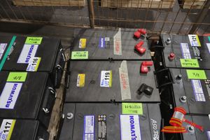 2x Komatsu 12v Batteries, 8d-1000, ( 190h52-Mf ) ( S44#Ritm0714727, Dr#1216 )