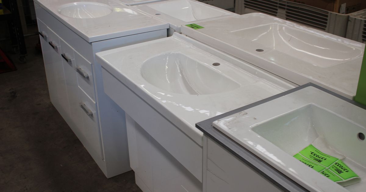 Ross's Auctioneers & Valuers