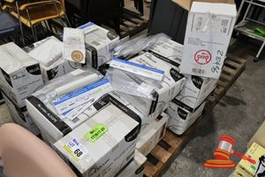 68 · PALLET OF BOXES OF MEDICAL / PPE SUPPLIES, INCLUDES: ALLCARE SPILL GOWN THUMB LOOP CPE BLUE (75 PIECES), FORCE 360 RADAR, SURGIFACESHIELD DIRECT SPLASH PROTECTION, PROVAL APRONS - WHITE (POLYETHYLENE, 0.020MM THICKNESS, 800MM X 1400MM, EMBOSSED), BASTION