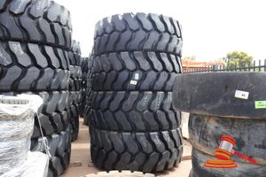 35 · 4 x TECHKING TYRES, 29.5R29 ETD2, 2 STAR, A2, 218, L5, L2, LU