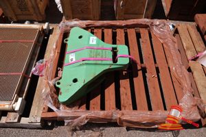1 X Esco Wing Shroud 3120460, Suit Excavator Bucket, Approx 850mm, On A Pallet, (B8004303)