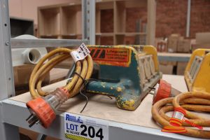 204 · PORTABLE POWER OUTLET, UNTESTED
