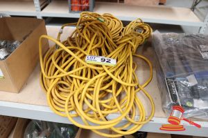 92 · 3x ASSORTED EXTENSION LEADS, UNTESTED
