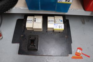 91 · ELECTRICAL SWITCH BOARD