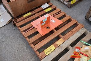 Hitachi Plate Cover, 20119466, Approx Dimensions W570mm X L440mm X T210mm On A Pallet (S44#4973662049, Dr#1410, Brockman 4)