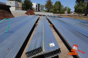 36 · GAL STEEL Z PURLINS, APPROX 200mm - 12 PCS AT 8.4M