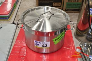 43 · S/S STOCKPOT 30LT