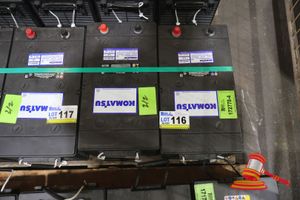 2x Komatsu Lead Acid Batteries, No:58d0601190, 1425 Cca, 440 Vc, Untested ( S44#Ritm0767058,Dr#1441 )