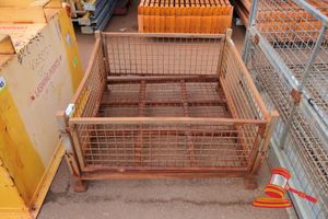 46 · SHORT STEEL CAGE 1200 X 1200