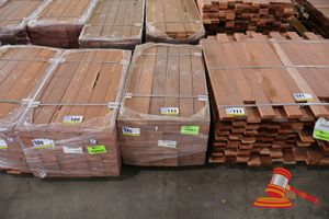 Pack Of Jarrah Decking, Feature, 086mm X 019mm, Qty 108 Lm, 9.82m2 With 5mm Gap (Pack# 320026261) Transport Dims L900mm X W500mm X 450mm