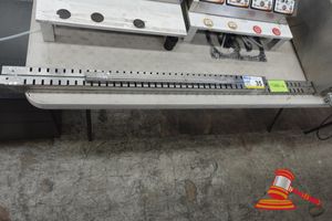 QTY OF ASSORTED STAINLESS STEEL RAILS (4 X 1025MM, 4 X 1330MM) AND SOLID STAINLESS STEEL 580MM RODS
