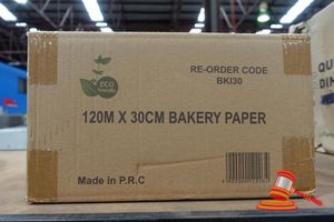 29 · BAKING PAPER (BOX OF 4 ROLLS)