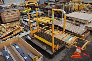 1 X Hitachi Ex1200-6 Fender And Handrails, Approx; 1.2m W X 510mm D X 1m H, Some Marks/Rust, On A Pallet