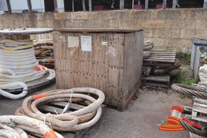 14 · 1 X WOODEN BOX, WITH DYNEEMA SLING SWL425T AND ROPE, (USED)