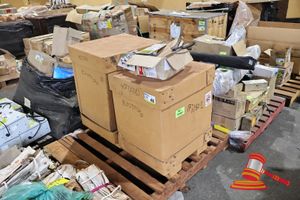 46 · 2 X KOMATSU GENUINE PARTS INCLUDING AIR CLEANER PART NO 21T-01-64260, COMPRESSOR BELT PART NO LP-842036, ETHERNET SWITCH PART NO 107942, O-RINGS AND SENSOR PART NO 6BD-06-01810, ON PALLET (POSS UNUSED, BOXED/WRAPPED) (S44#4974647706, DR# 1678)