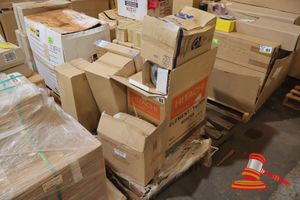 Assorted Genuine Parts, Includes; Hitachi Pilot Filter Element 4252563, Hitachi Full Flow Filter Element 3501404, Donaldson Air Filter P128408, (Poss Unused, Boxed, On A Pallet) (Ref: 170831-36)