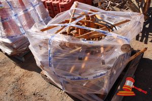 55 · PALLET OF PIPE STANDS WITH QUANTITY OF PIPE TO SUIT, RANGING FROM 1M TO 6M