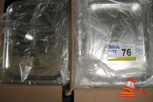 76 · 12 x GASTRONORM TRAYS, 65mm DEEP 1/2 WITH LIDS