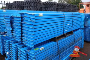 16 X Pallet Racking Uprights Approx 4.8m High 850mm Deep, Approx 64pcs Cross-Beams 2600mm Wide