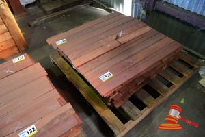 133 · PACK OF JARRAH DECKING, FEAURE, 086 x 019, TRANSPORT DIMS PACK SIZE L900 x W520 x H450, 9.82M2 WITH 9.5mm GAP (PACK NO: 320026246)
