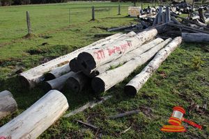 277 · BUNDLE OF 10 X JARRAH LOGS,4.7 - 6.0 M LONG, 300 - 350mm DIAMETER