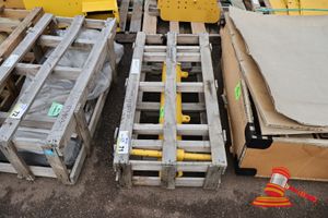 1x Komatsu Dozer D275a, D275ax Tilt Cylinder Brace, P/N: 17m-71-21561, Approx; 1m L X 430mm W X 180mm H, Some Marks, On A Pallet