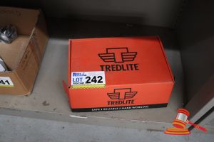 242 · TREDLITE SAFETY BOOTS, MODEL: DOCKLANDS, SIZE: 7.5, COLOUR: BLACK