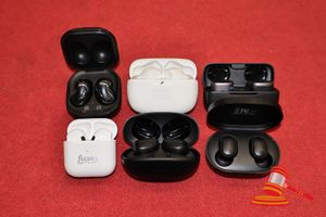 10 · 6 X ASSORTED WIRELESS EARBUDS INCLUDES: JBL, BLUE ANT AND OTHERS (UNTESTED)