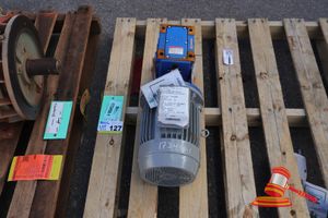 127 · 1 X TOSHIBA 3-PHASE INDUCTION MOTOR , HIGH EFFICIENCY, 2.2KW, 415V, 4.5A, FRAME; D100LD,SN:175051127, UNTESTED, ON A PALLET (S44#4974990022, DR#1755, YANDI)