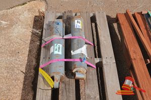 2 X Hydraulic Cylinder, (Some Rust / Marks, On A Pallet) (Ref: 171861-3)